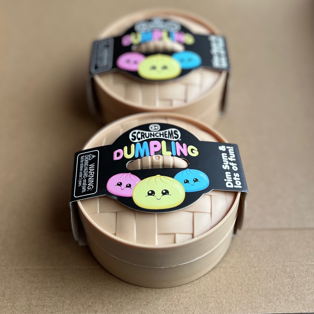 Scrunchems Dumpling Toy - Beige Case with Colorful Faces